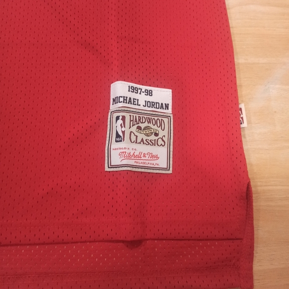 100% Authentic Michael Jordan Mitchell Ness 97 98 Sz XXL Bulls Jersey - Picture 2 of 12